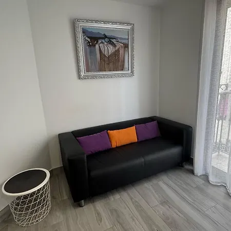 2 Gran8nerja דירה נרחה