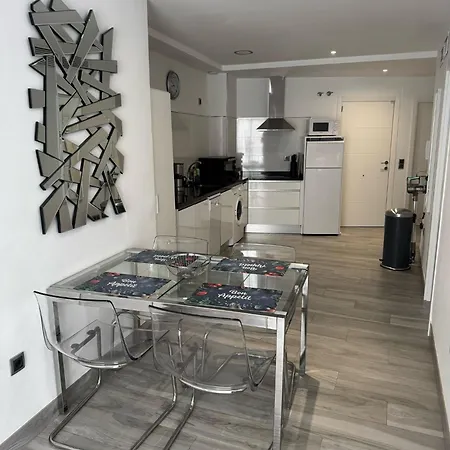 2 Gran8nerja Apartment *