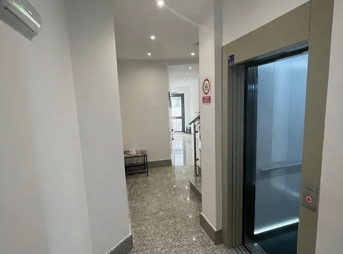 2 Gran8nerja * Nerja