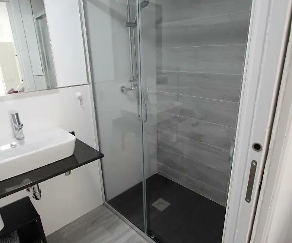 2 Gran8nerja Apartment